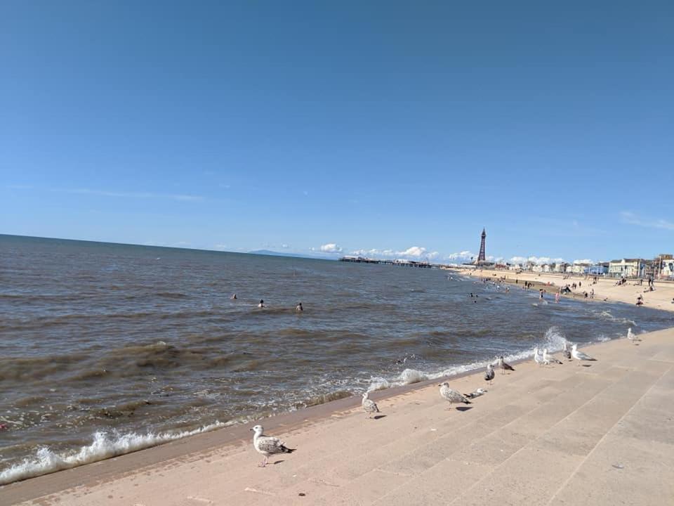 Waters Edge Блэкпул